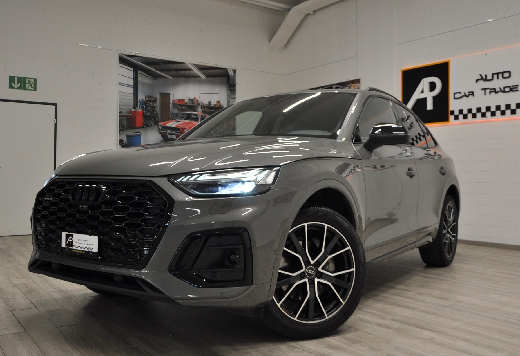 AUDI Q5 Sportback 40 TDI Blackedition quattro S-tronic-image-1