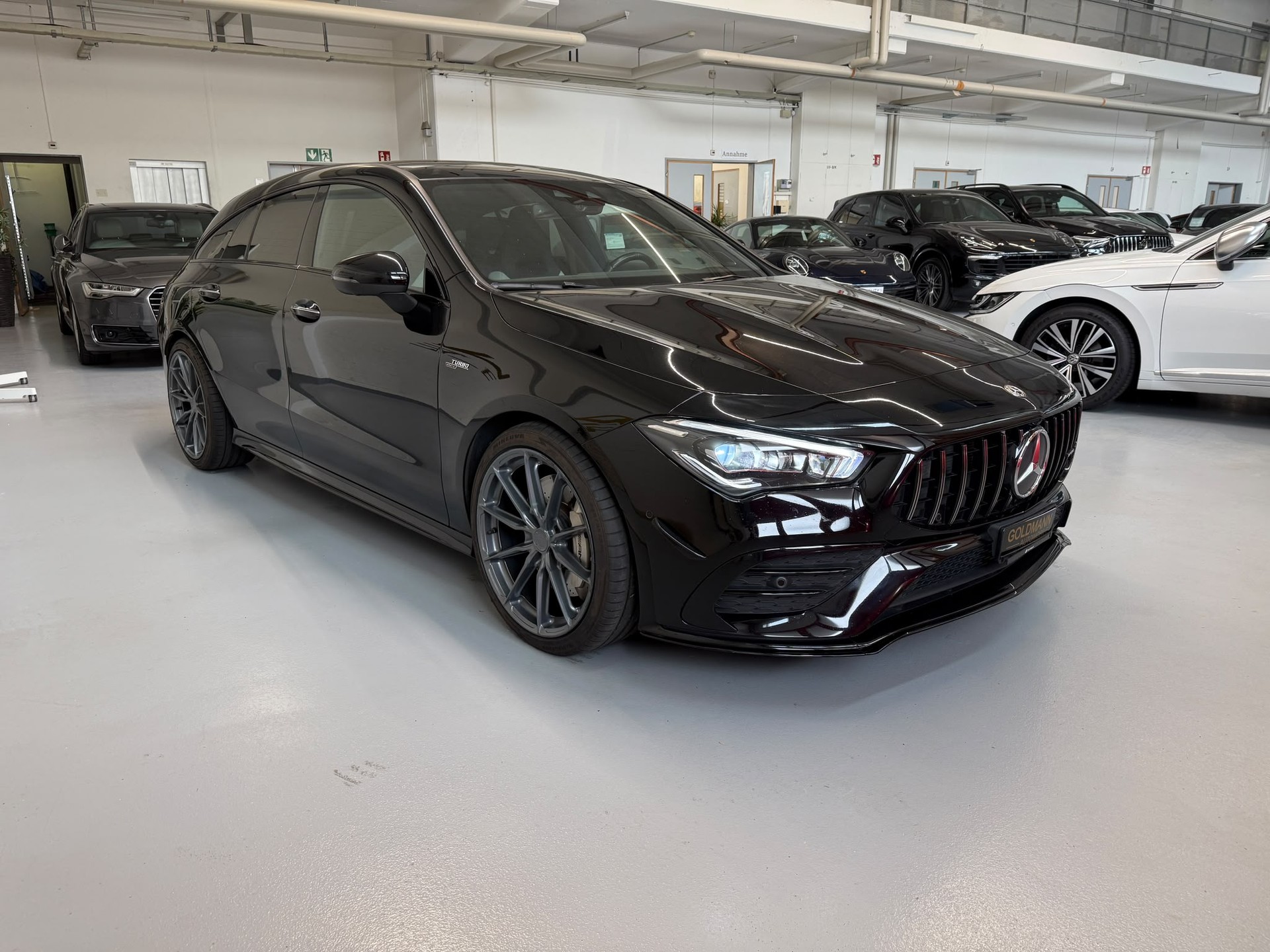 MERCEDES-BENZ CLA Shooting Brake 35 AMG 4Matic 7G-DCT-image-6