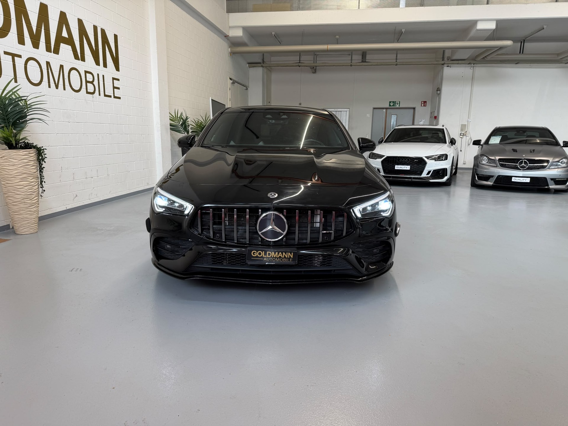 MERCEDES-BENZ CLA Shooting Brake 35 AMG 4Matic 7G-DCT-image-8