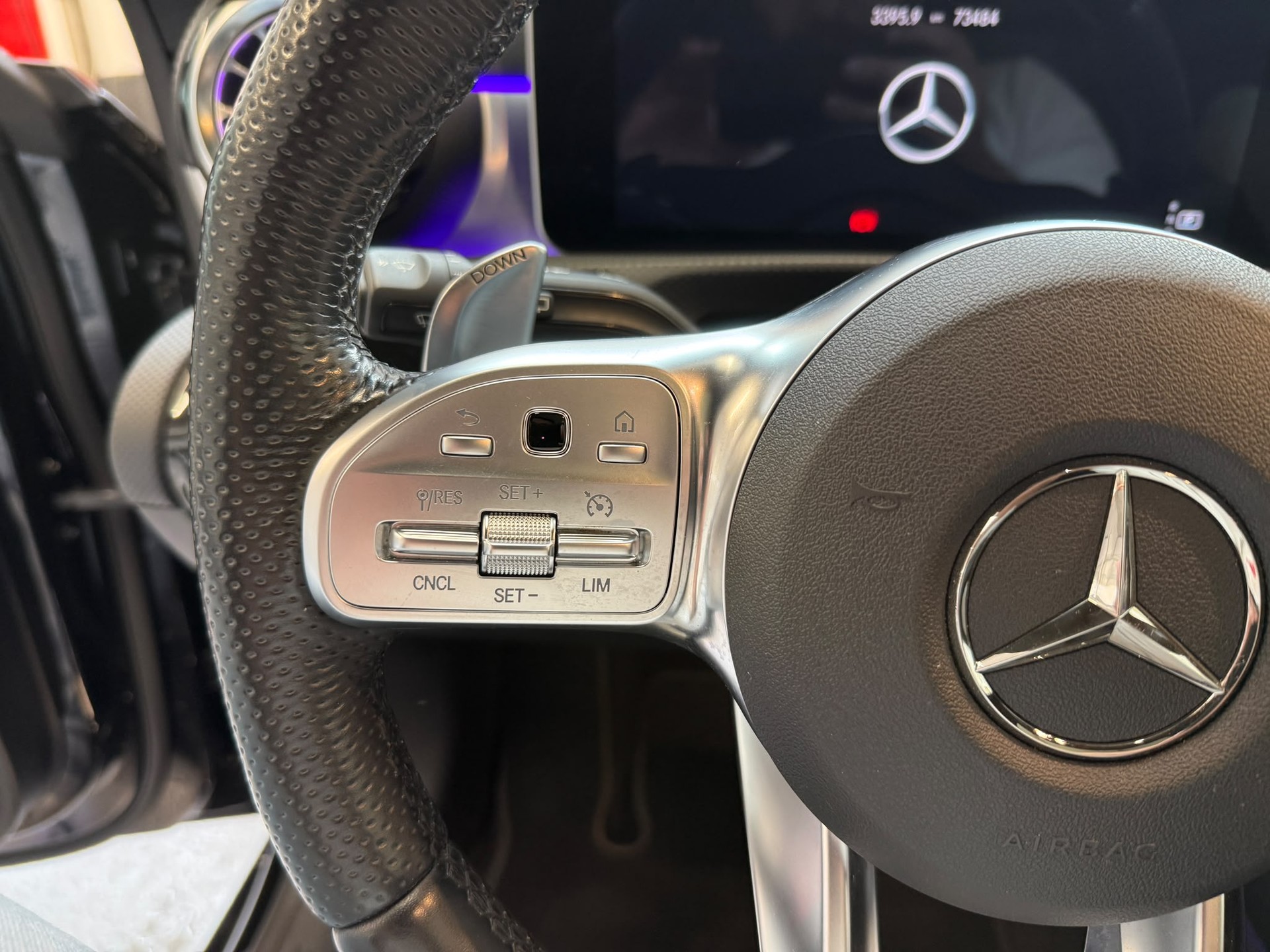 MERCEDES-BENZ CLA Shooting Brake 35 AMG 4Matic 7G-DCT-image-28