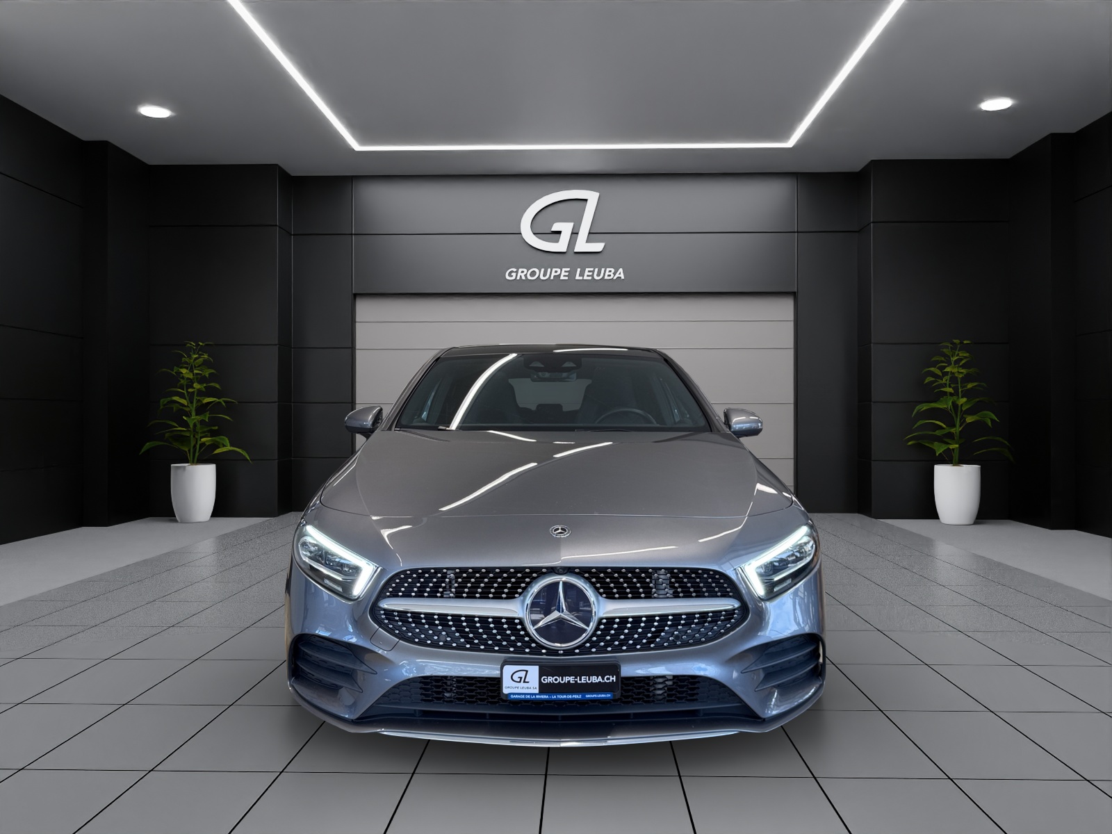 MERCEDES-BENZ A 250 AMG Line-image-1