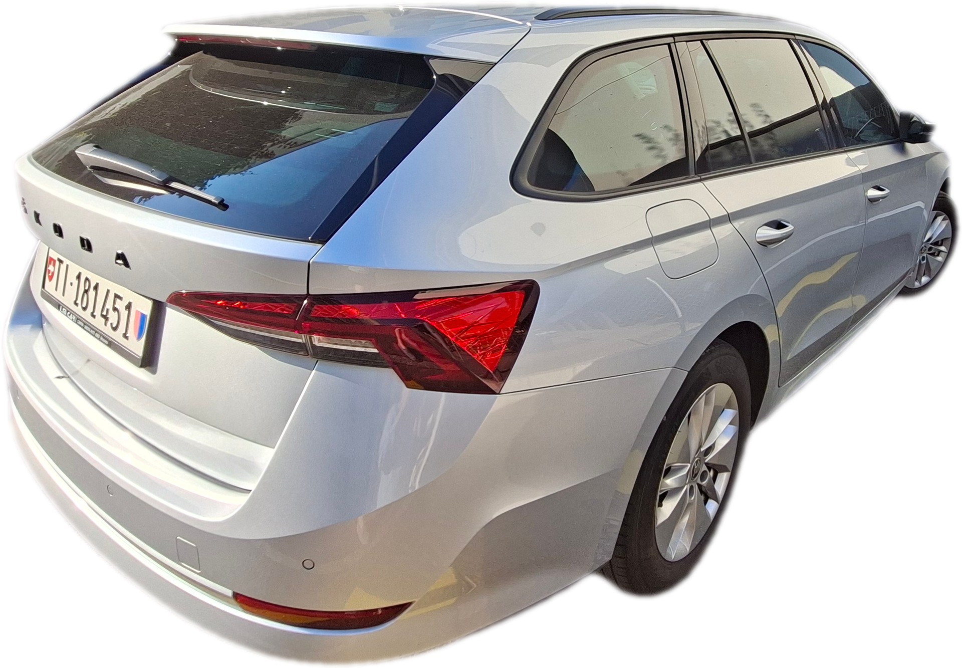 SKODA Octavia Combi 1.0 TSI mHEV DSG Ambition-image-2