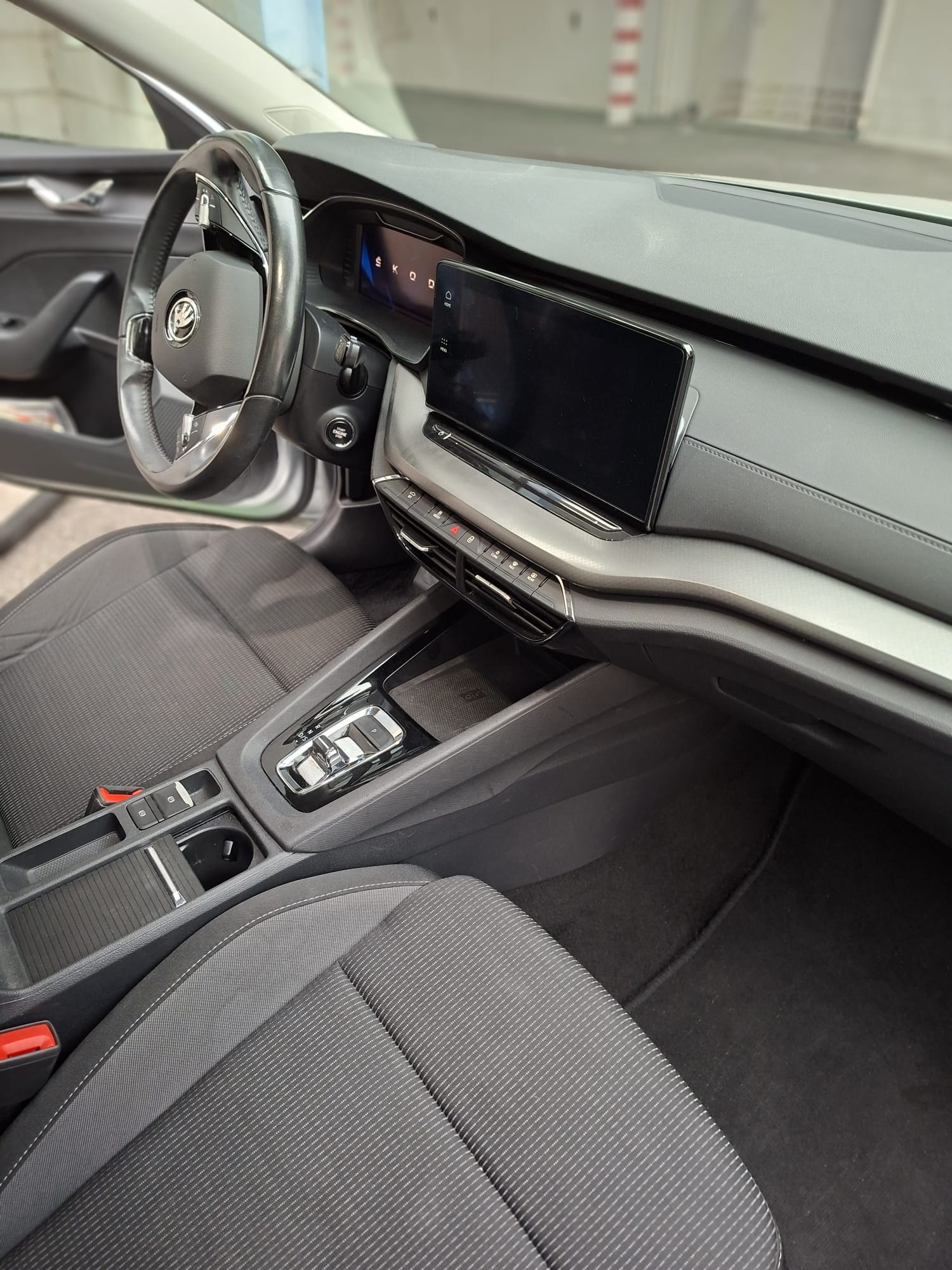 SKODA Octavia Combi 1.0 TSI mHEV DSG Ambition-image-5