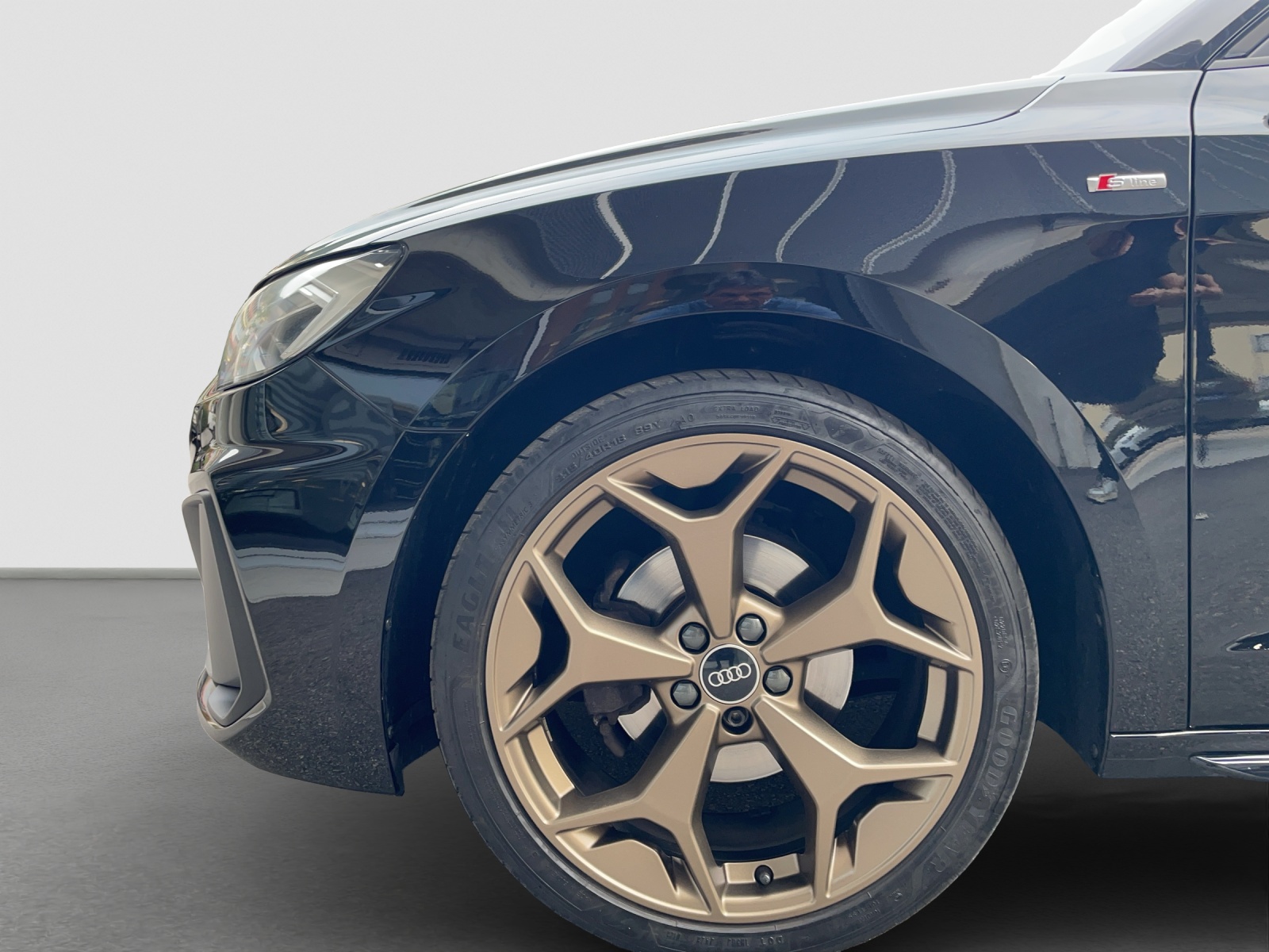 AUDI A1 Sportback 30 TFSI S Line Attraction S-tronic-image-4