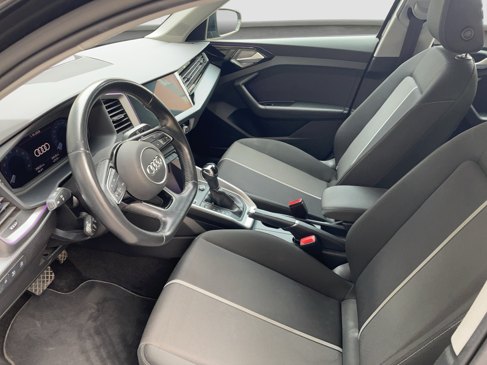 AUDI A1 Sportback 30 TFSI S Line Attraction S-tronic-image-7