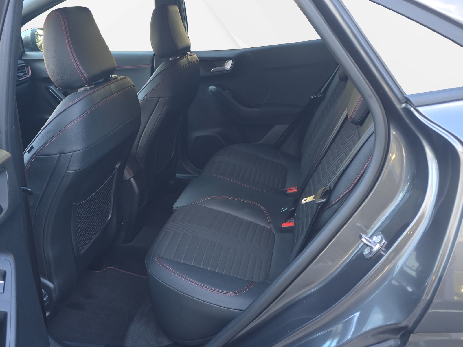 FORD Puma 1.0 MHEV ST-Line X Automat-image-7