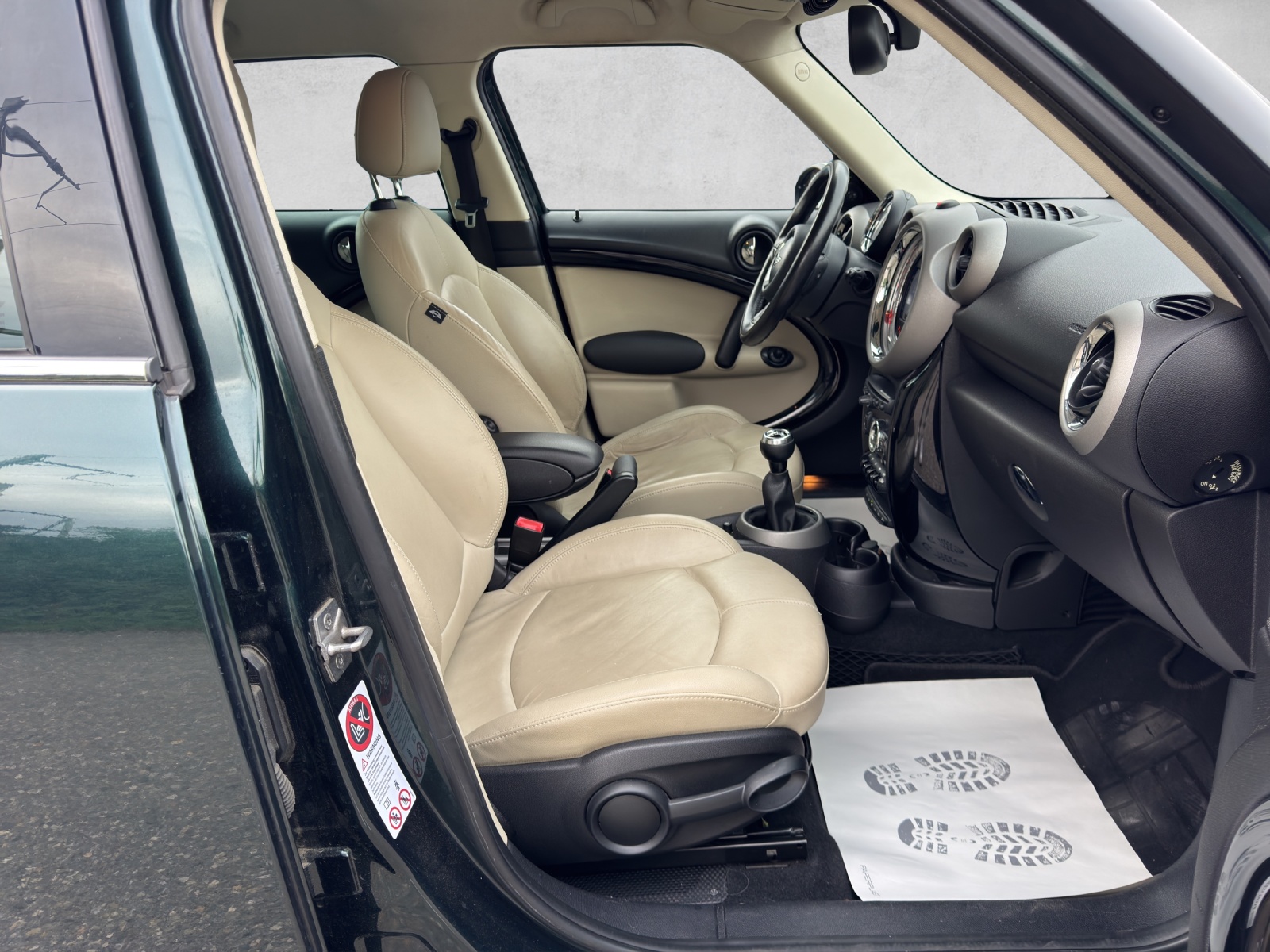 MINI Countryman Cooper SD ALL4-image-15