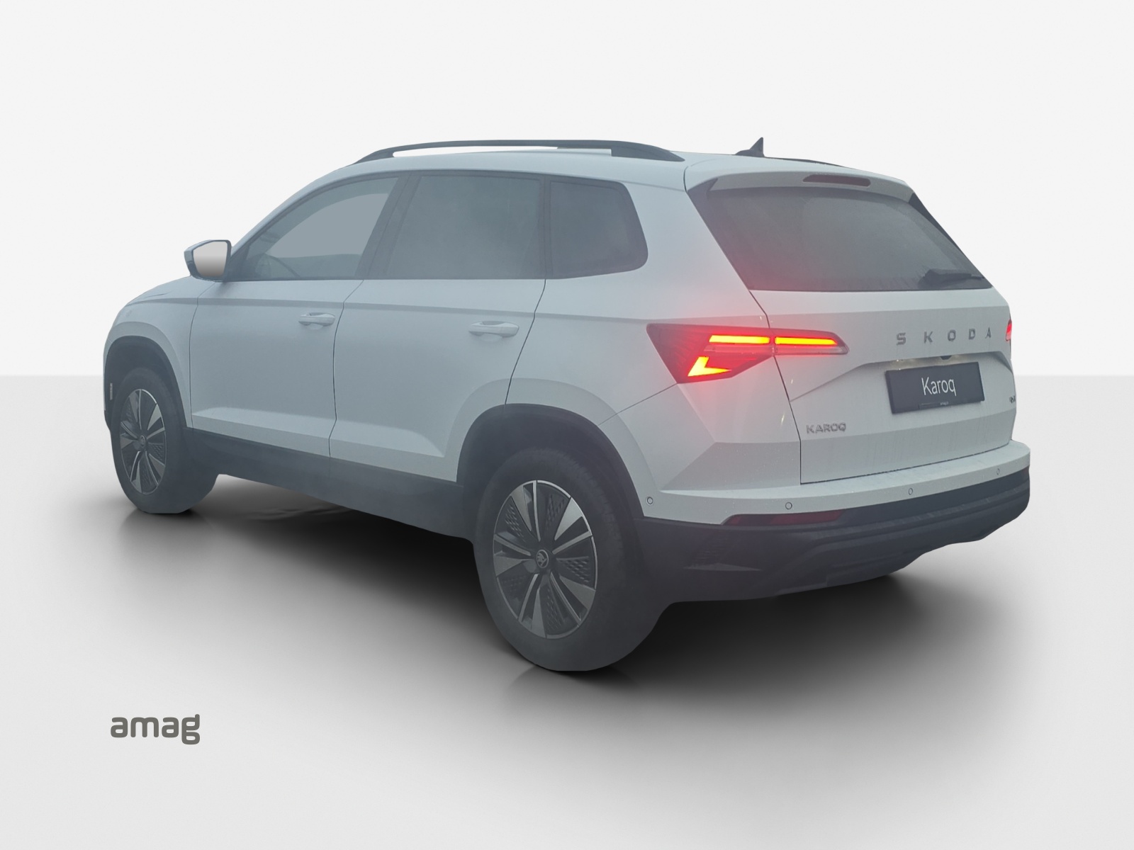 SKODA Karoq 2.0 TDI CR Dynamic 4x4 DSG-image-2