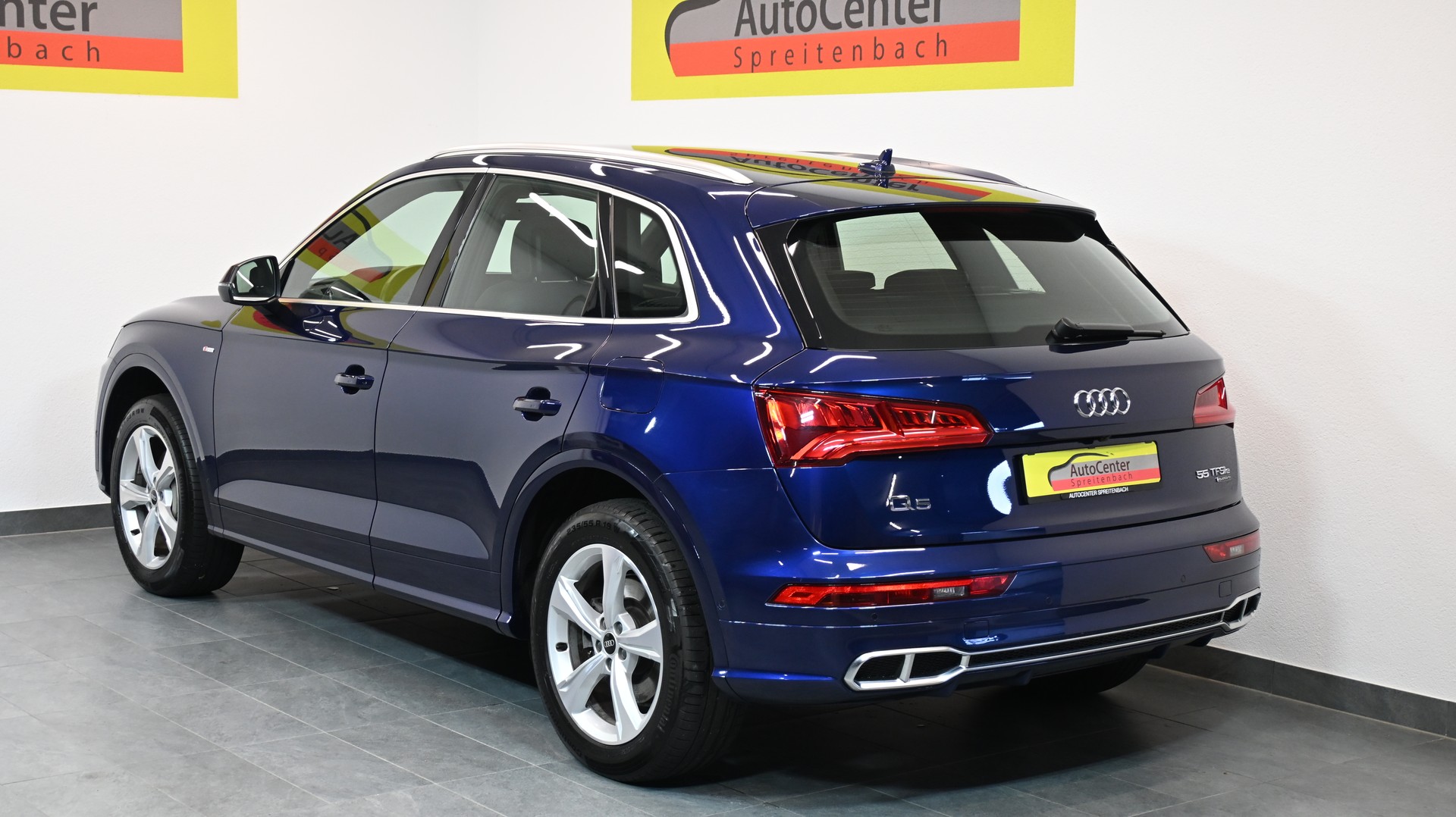AUDI Q5 55 TFSI e sport quattro S-LINE SPORTPAKET-image-15