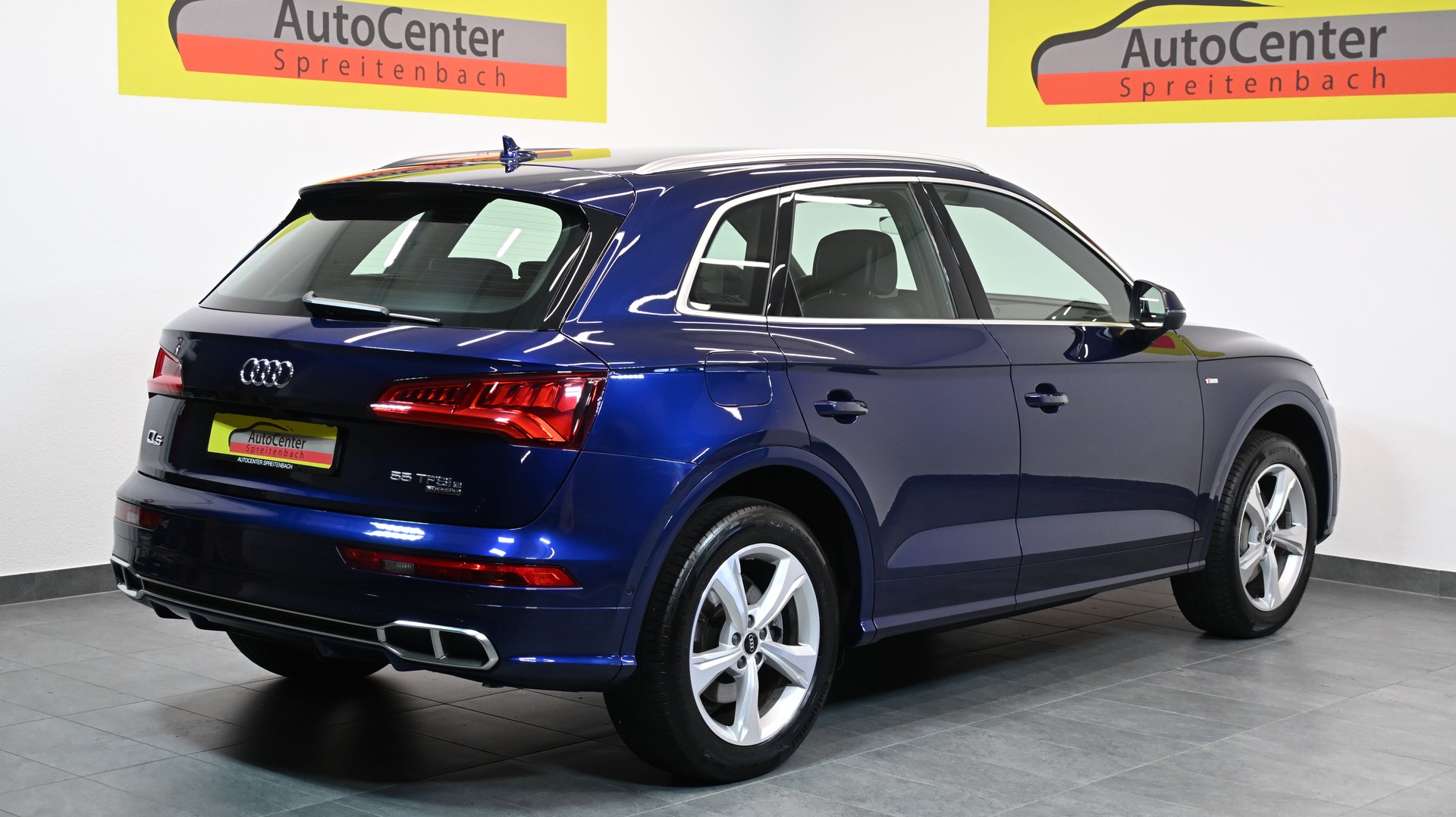 AUDI Q5 55 TFSI e sport quattro S-LINE SPORTPAKET-image-13