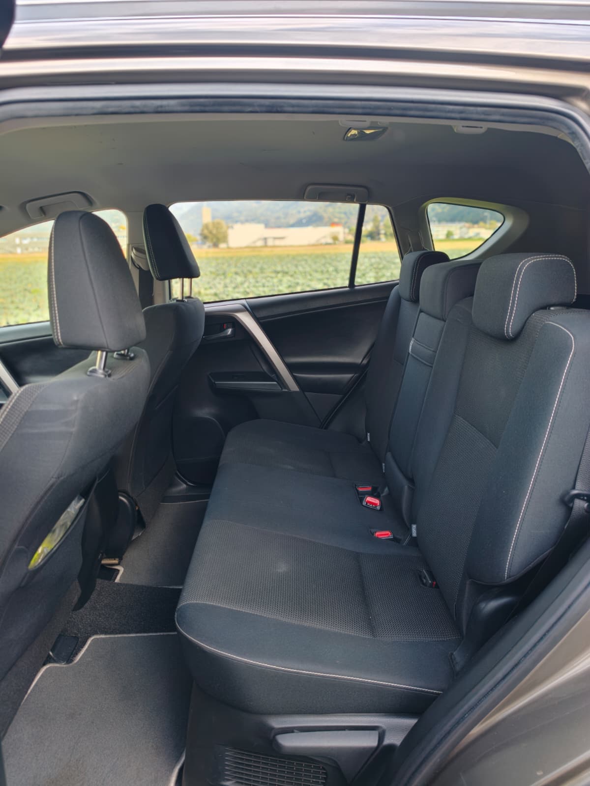 TOYOTA RAV-4 2.5 HSD Sol Premium e-CVT-image-15
