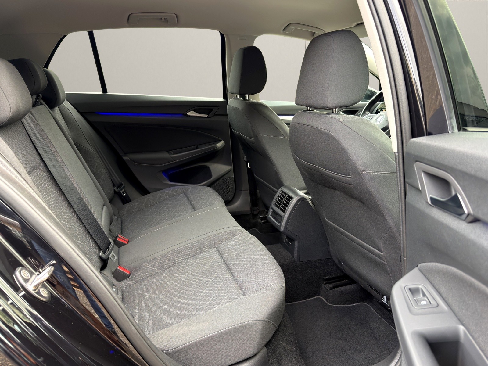 VW 2.0 TDI Style DSG-image-12