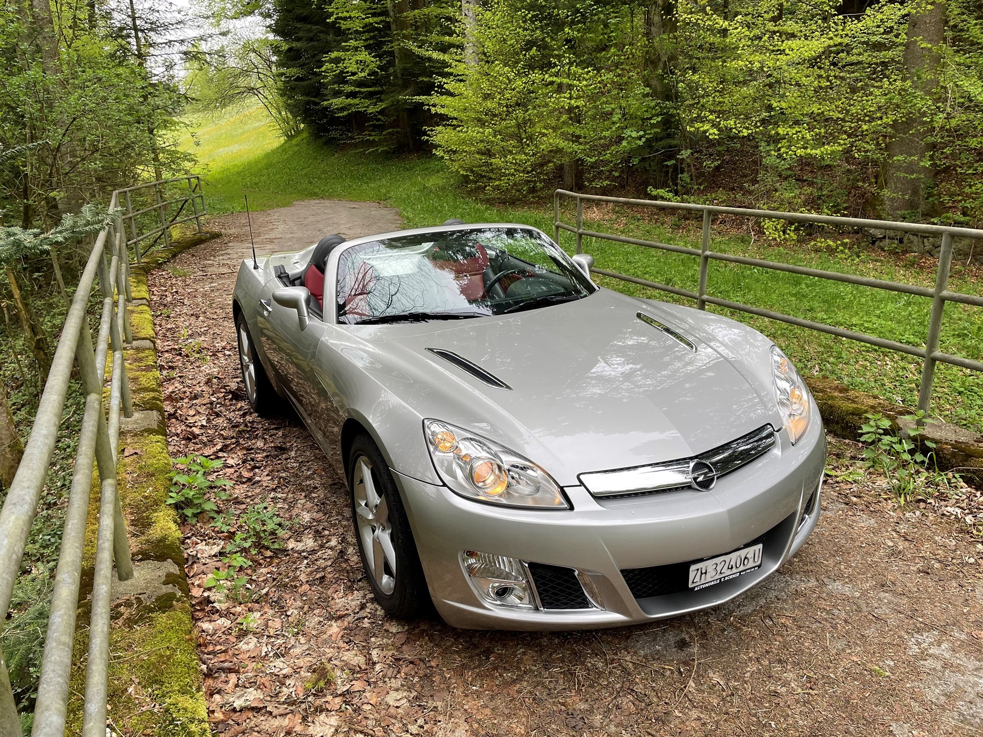 OPEL GT 2.0 Turbo-image-6