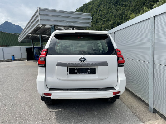 TOYOTA LandCruiser 2.8TD Active-image-4
