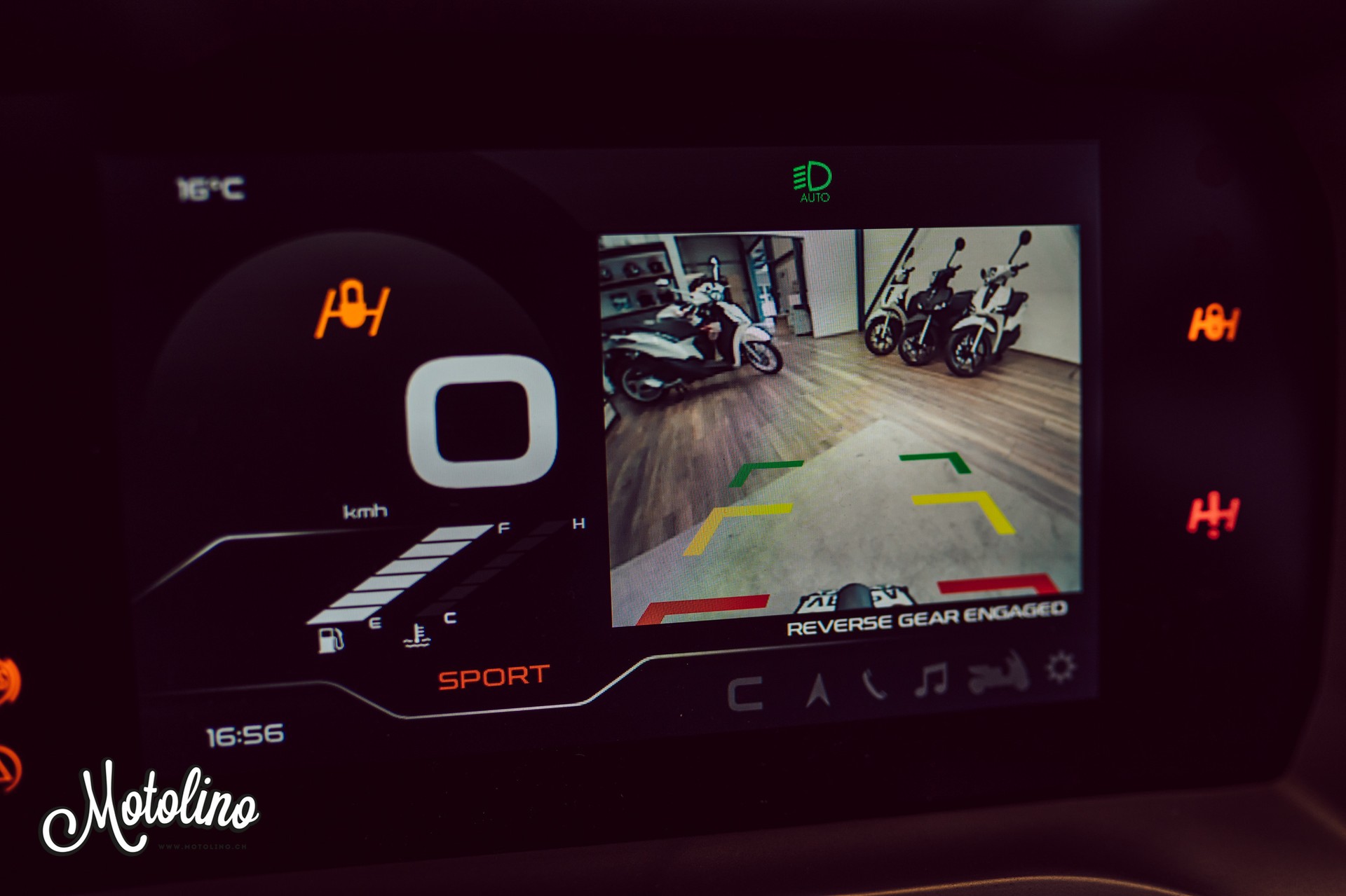 PIAGGIO MP3 530 Exclusive-image-12