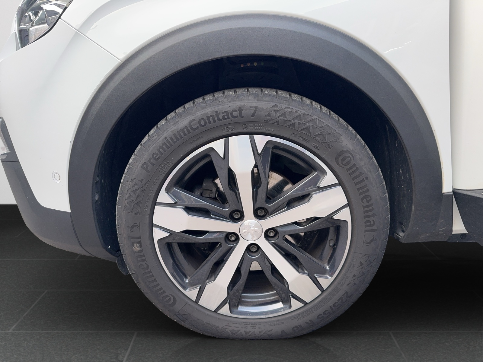 PEUGEOT 3008 1.6 THP Allure EAT-image-13