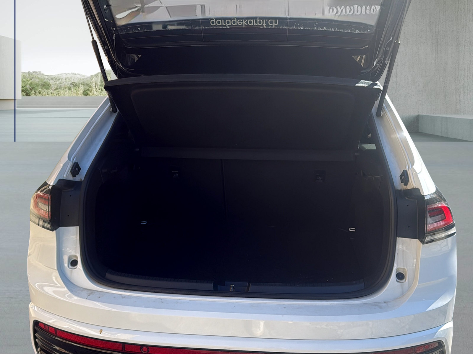 VW Taigo 1.0 TSI R-Line DSG-image-9