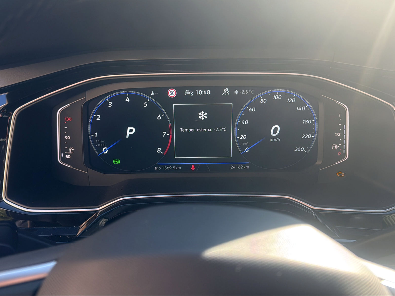 VW Taigo 1.0 TSI R-Line DSG-image-12