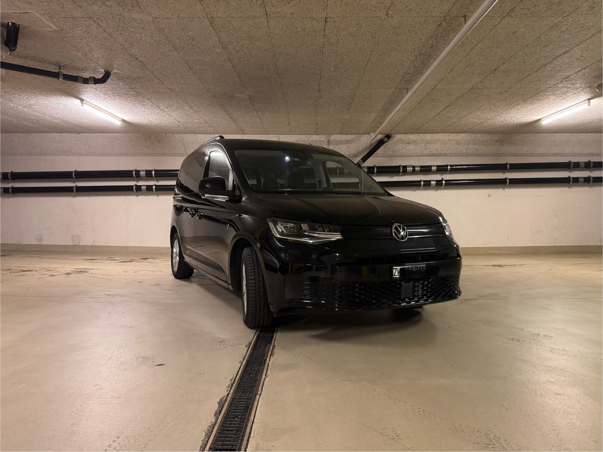 VW Caddy 2.0 TDI Liberty DSG-image-0
