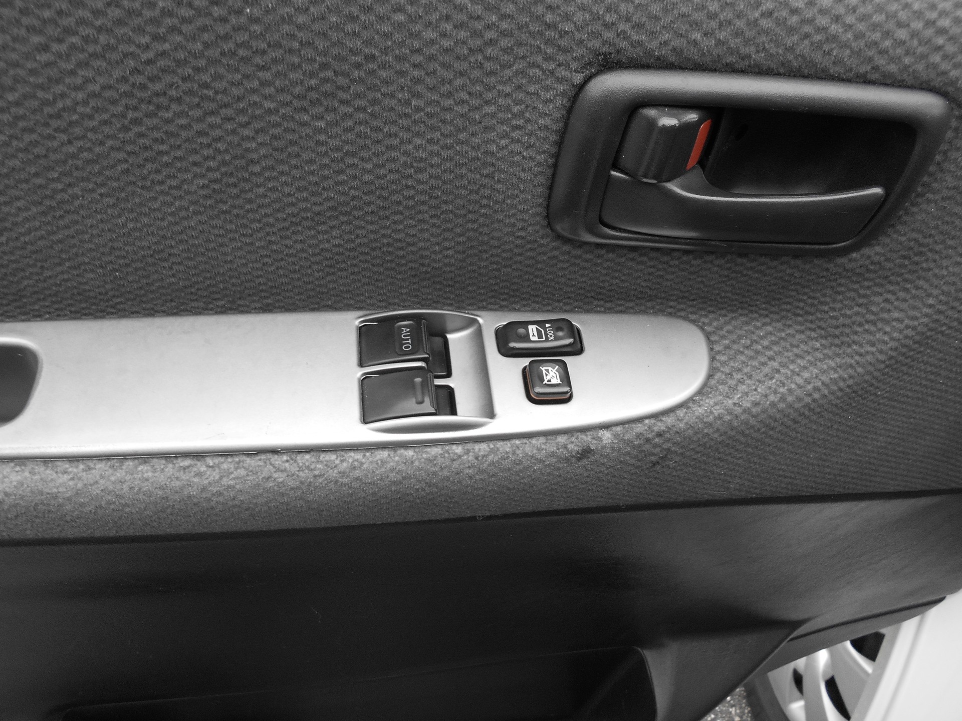 TOYOTA Hiace D-4D Van SWB-image-3