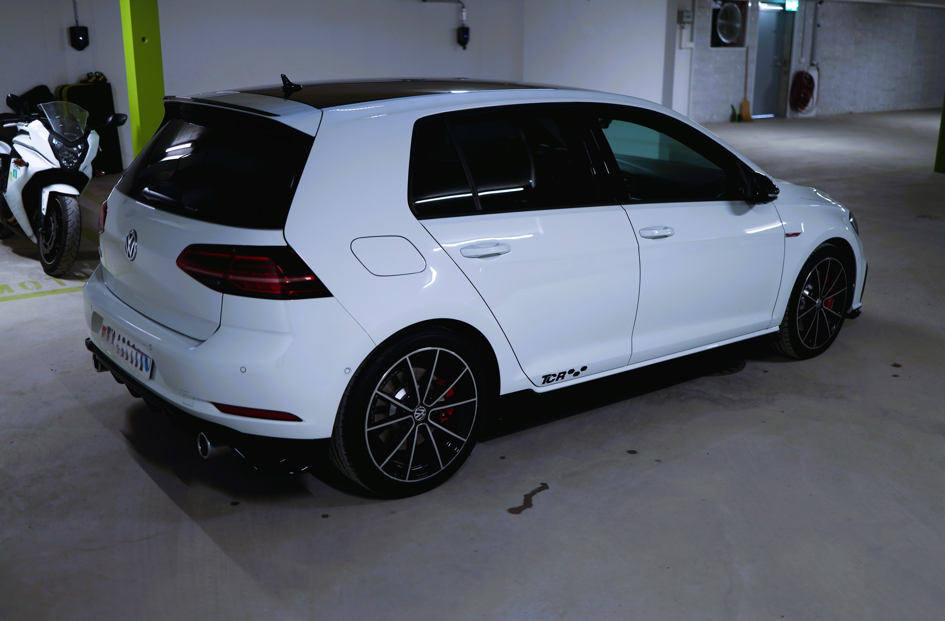 VW Golf 2.0 TSI GTI TCR DSG-image-7