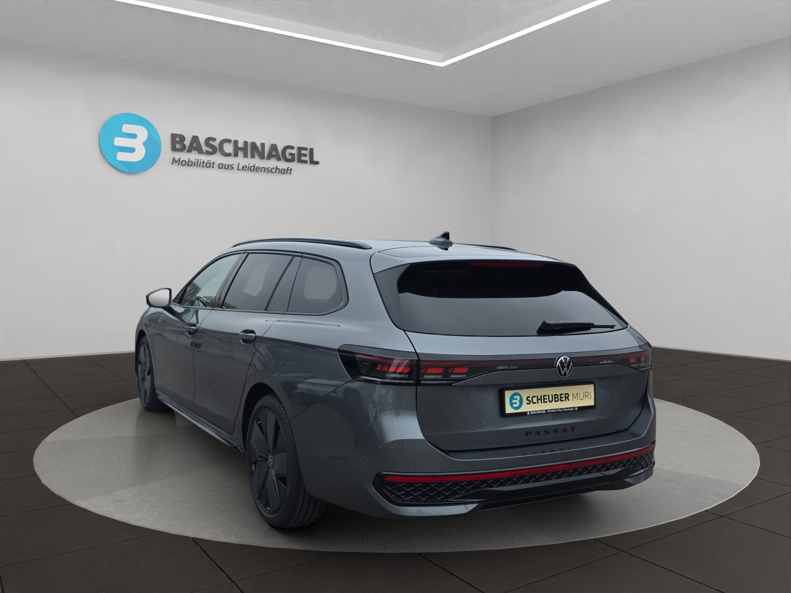 VW Passat Variant 2.0 TSI evo4 R-Line 4 Motion DSG-image-2