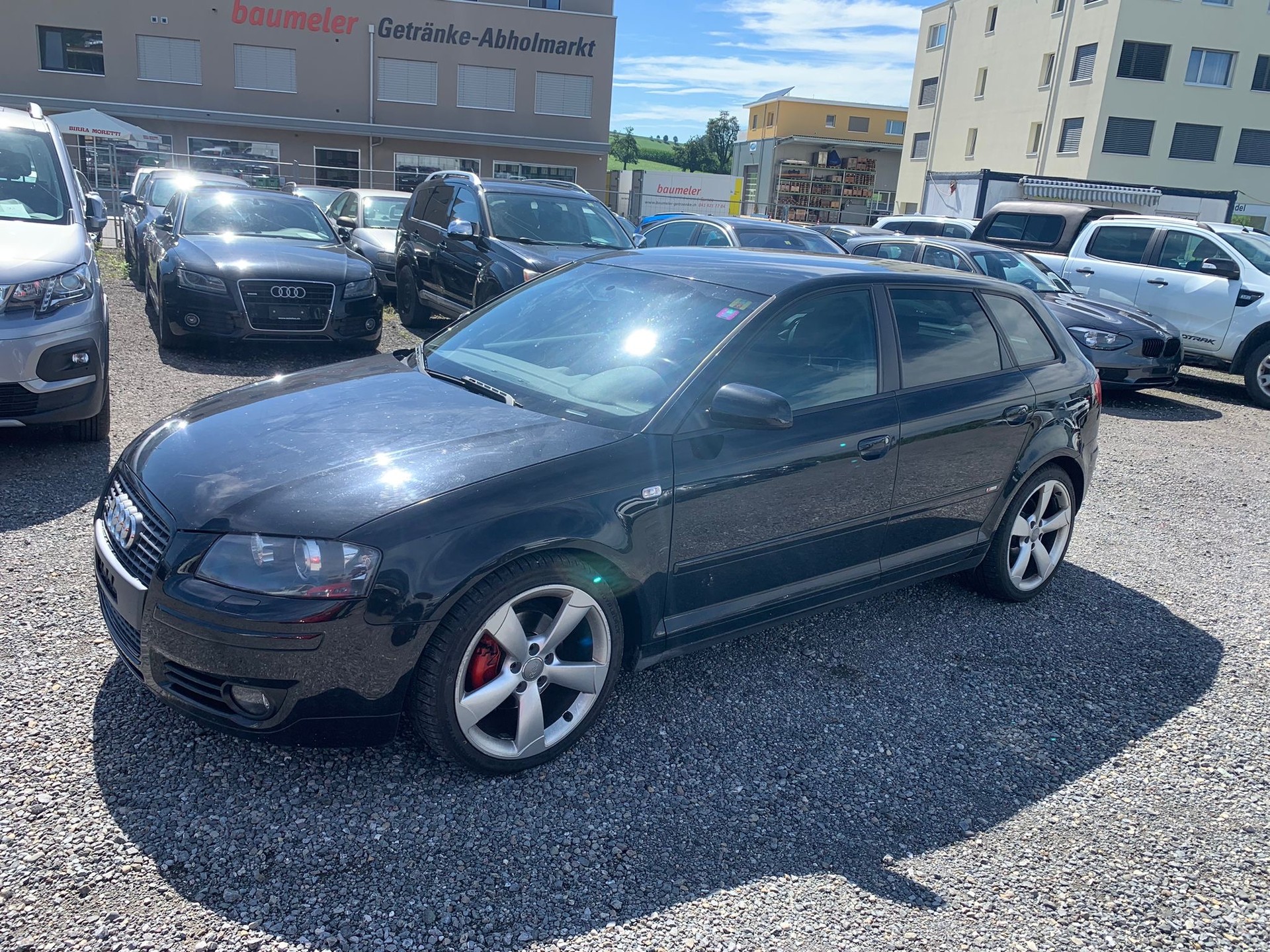AUDI A3 Sportback 2.0 TDI Attraction-image-1