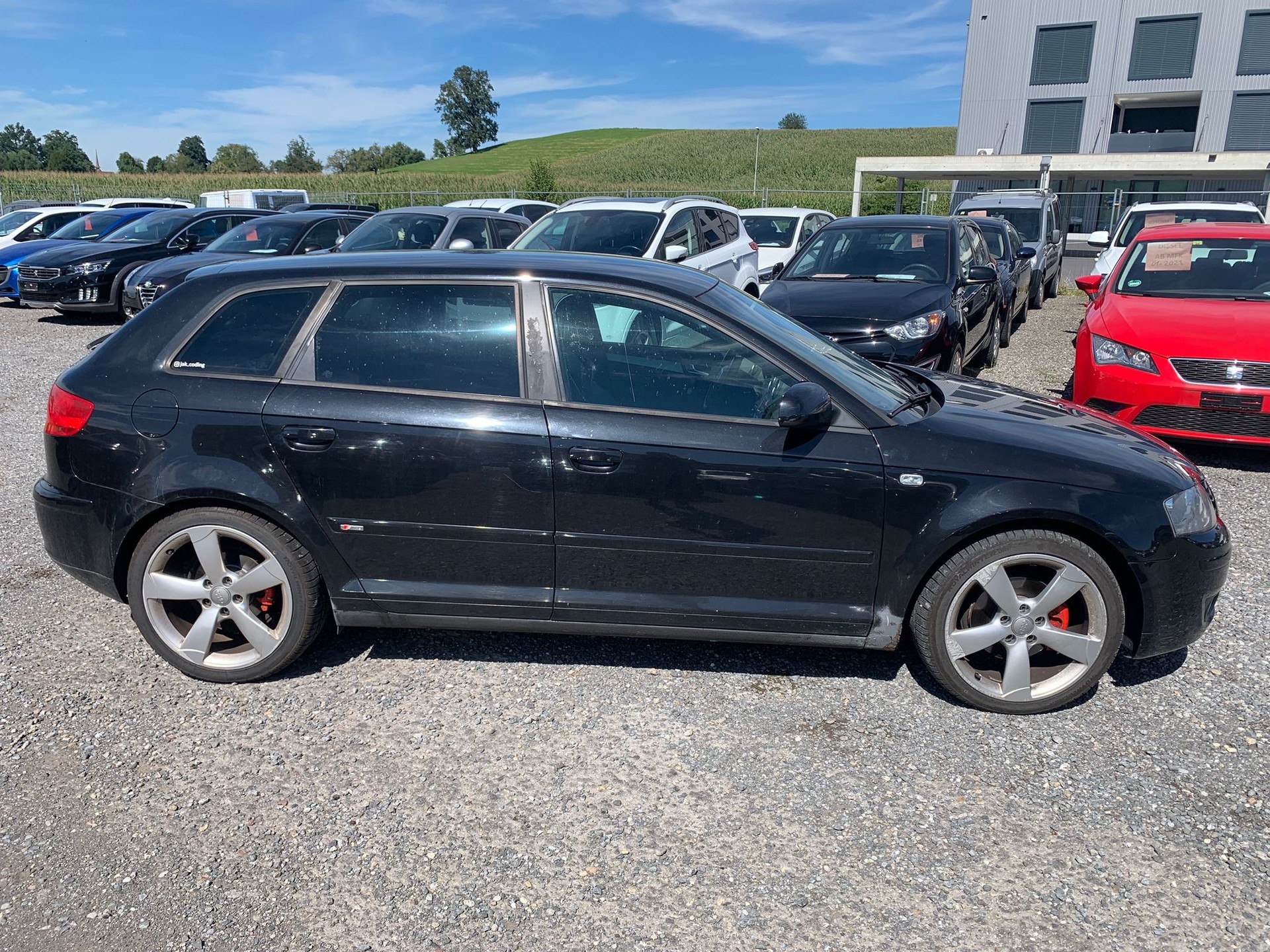 AUDI A3 Sportback 2.0 TDI Attraction-image-5