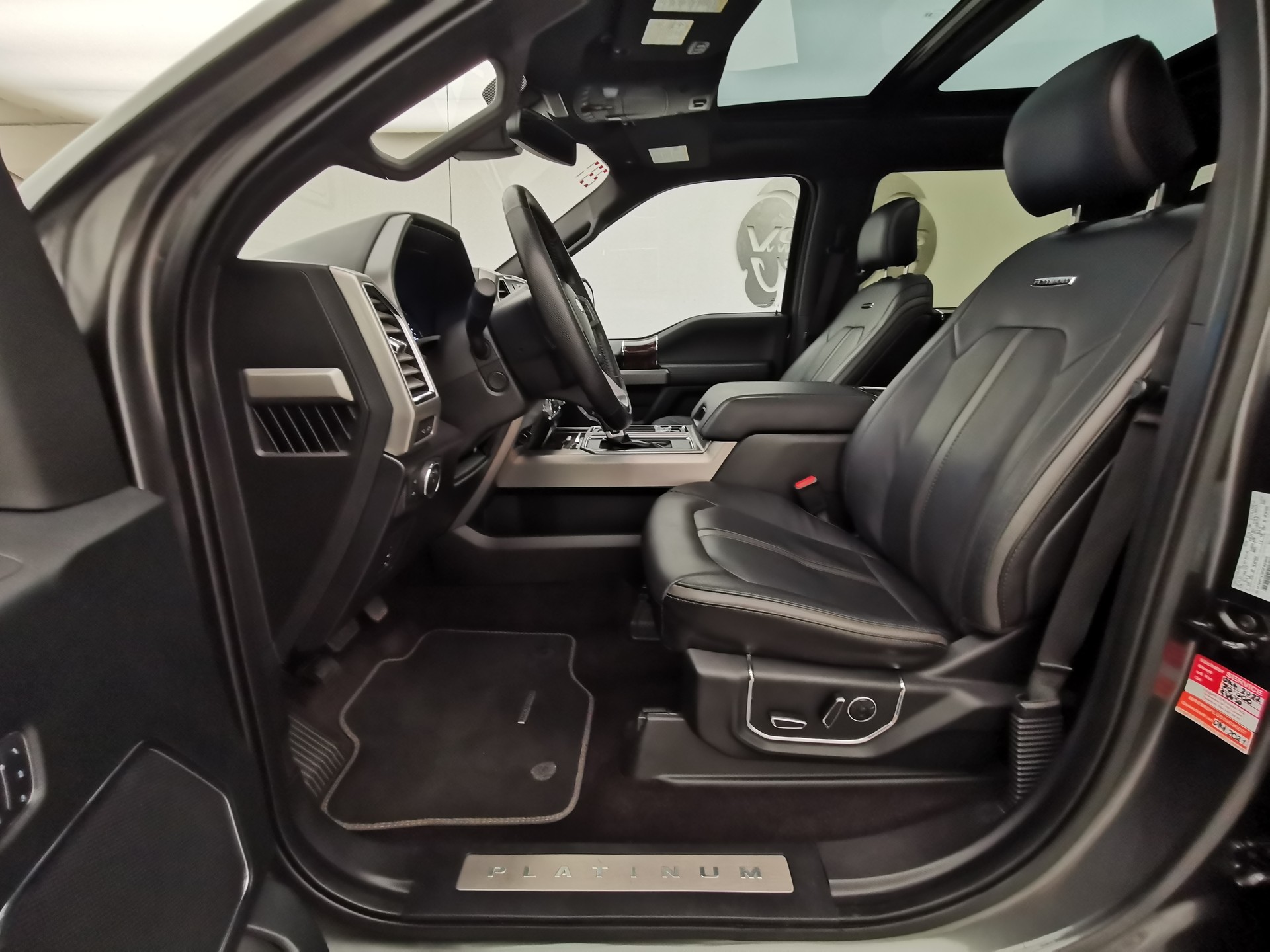 FORD F-150 3.5LSuperCrew Platinum-image-7