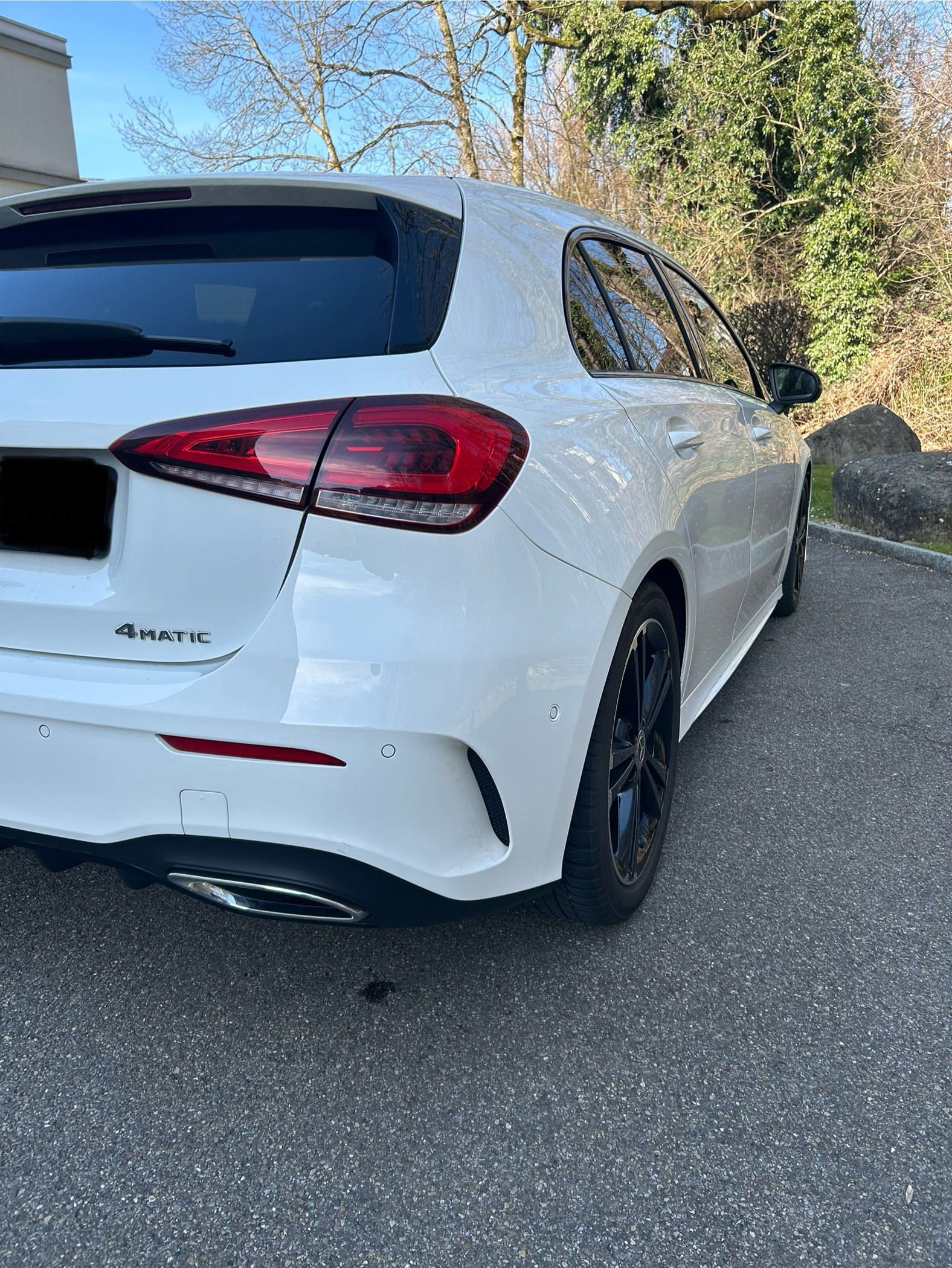 MERCEDES-BENZ A 250 4Matic AMG Line 4Matic 7G-DCT-image-2