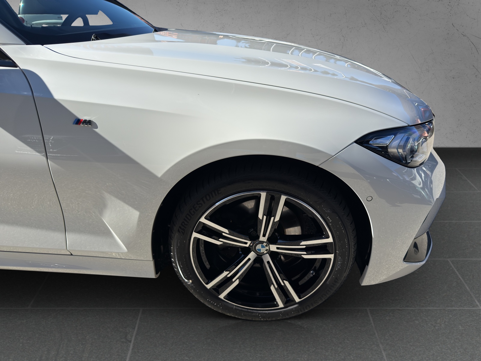 BMW 320d xDrive 48V Touring Steptronic M Sport-image-8