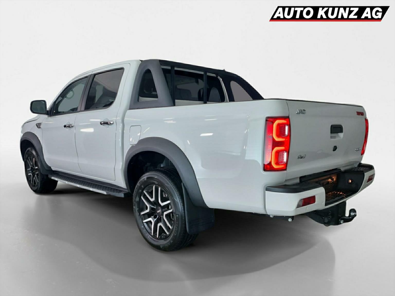 JAC T8 Pro Diesel 2.0Di AWD AHK 3.5T Softtop-image-1