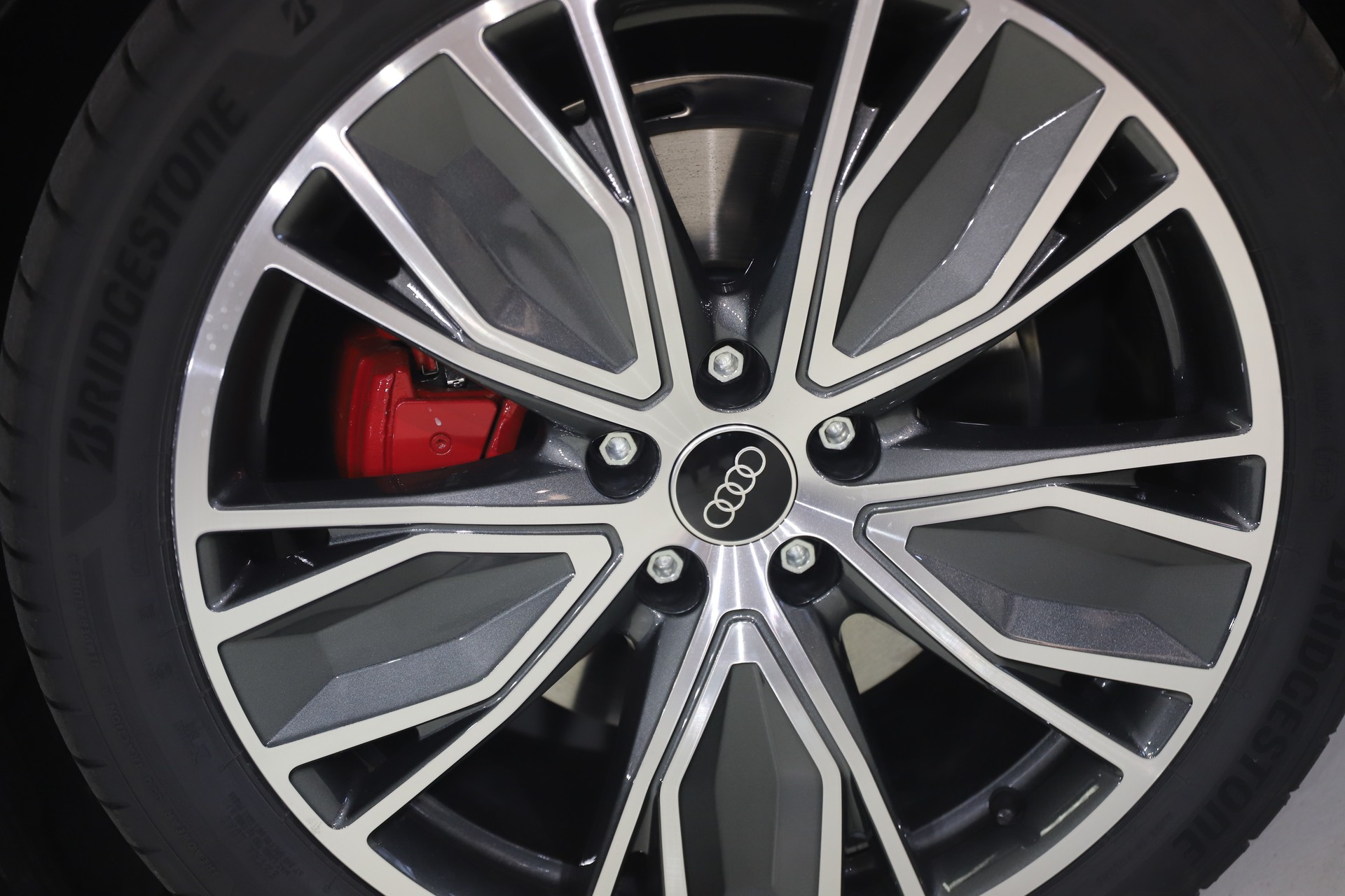 AUDI A5 Avant TFSI quattro 150 kW S tronic-image-6