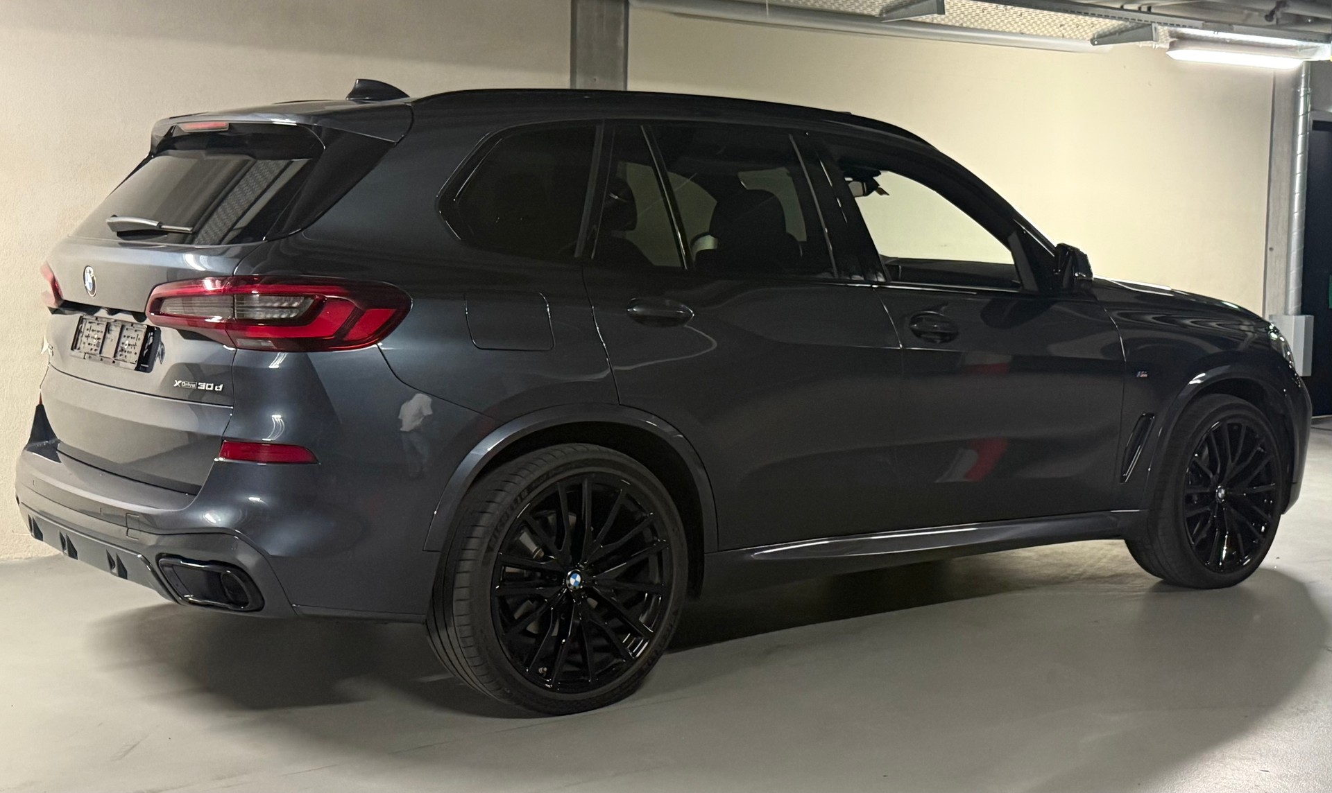 BMW X5 xDrive 48V 30d M Sport Steptronic-showroom-element-2