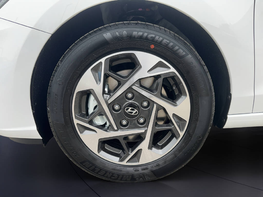 HYUNDAI i30 1.5 T-GDi Amplia-image-6