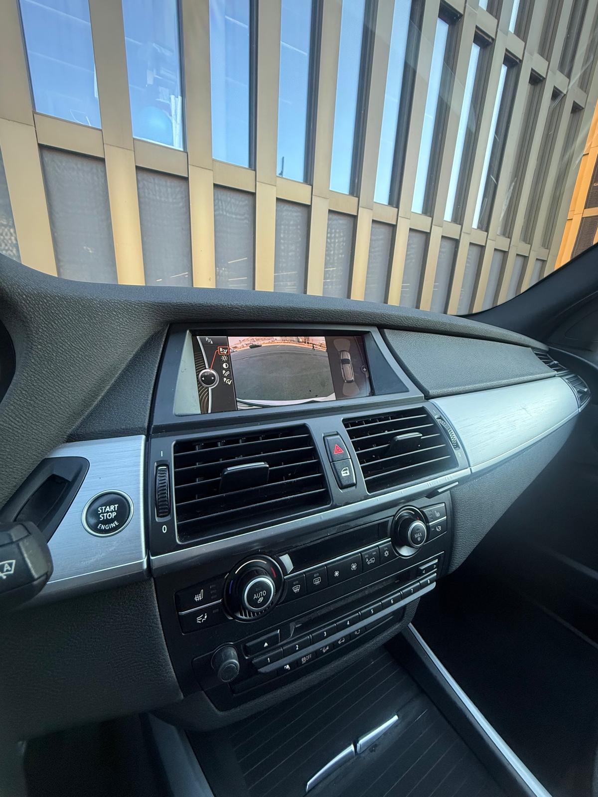 BMW X5 xDrive M50d Steptronic-image-10