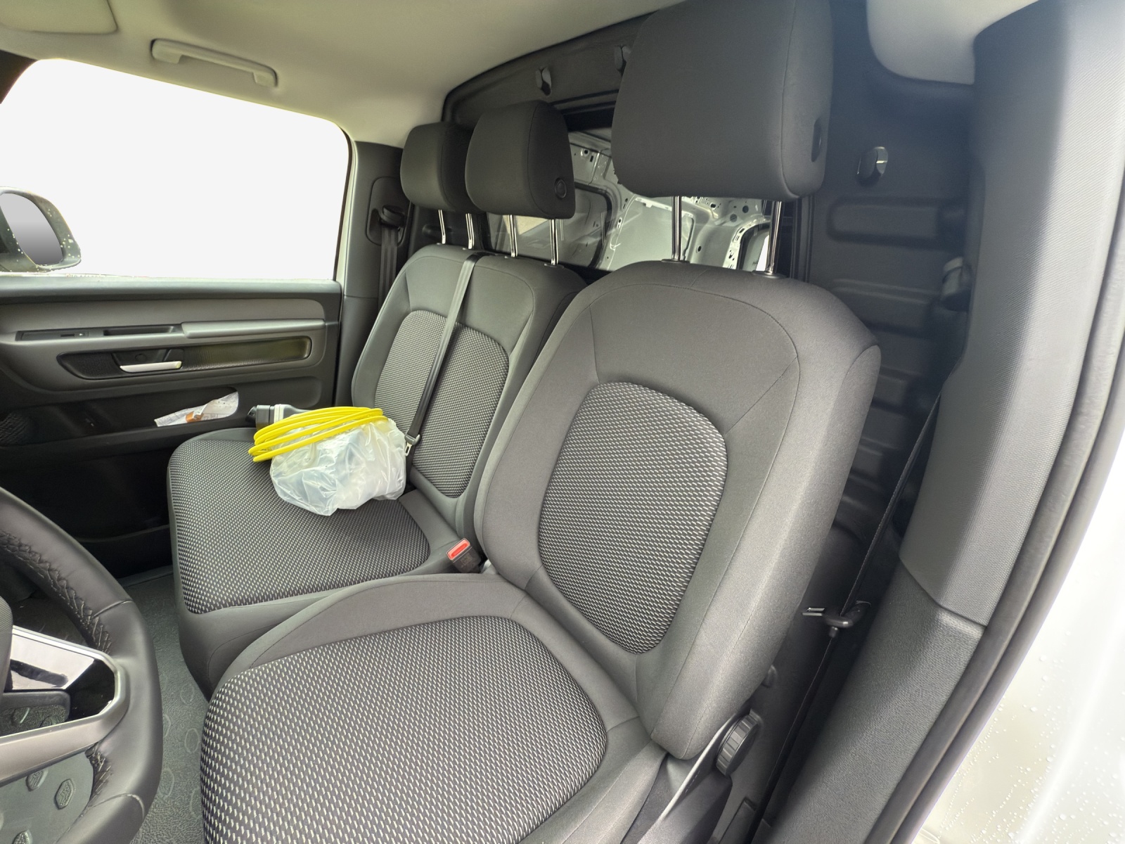 VW ID. Buzz Cargo Pure-image-11