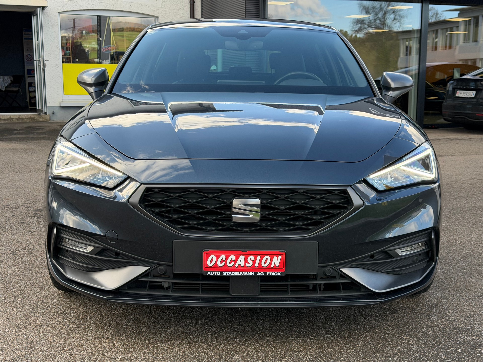SEAT Leon 1.5 eTSI 150 FR DSG-image-10