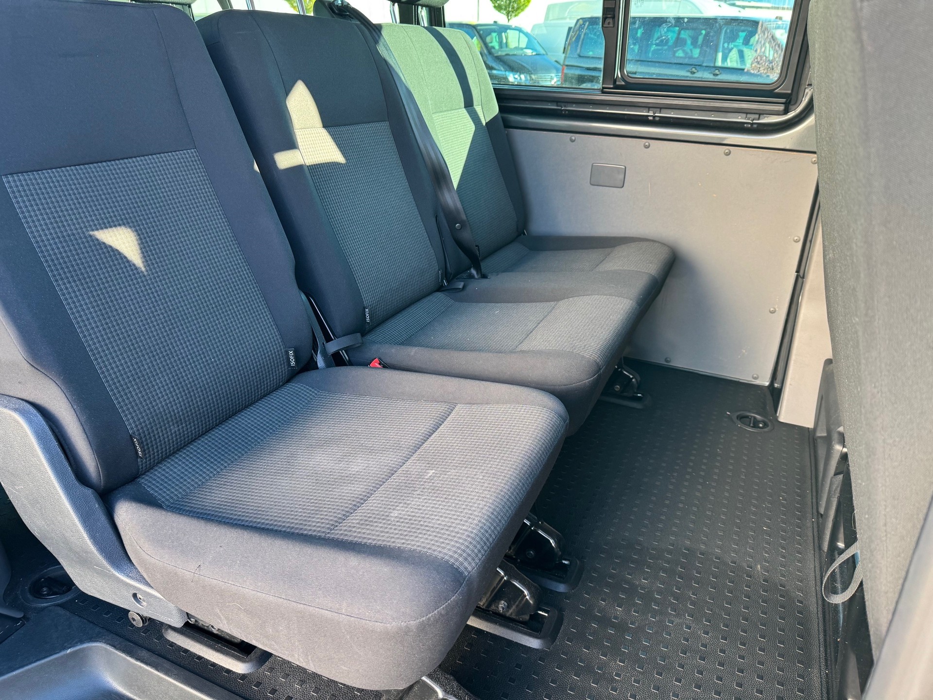 VW T6.1 2.0 TDI DSG-image-8