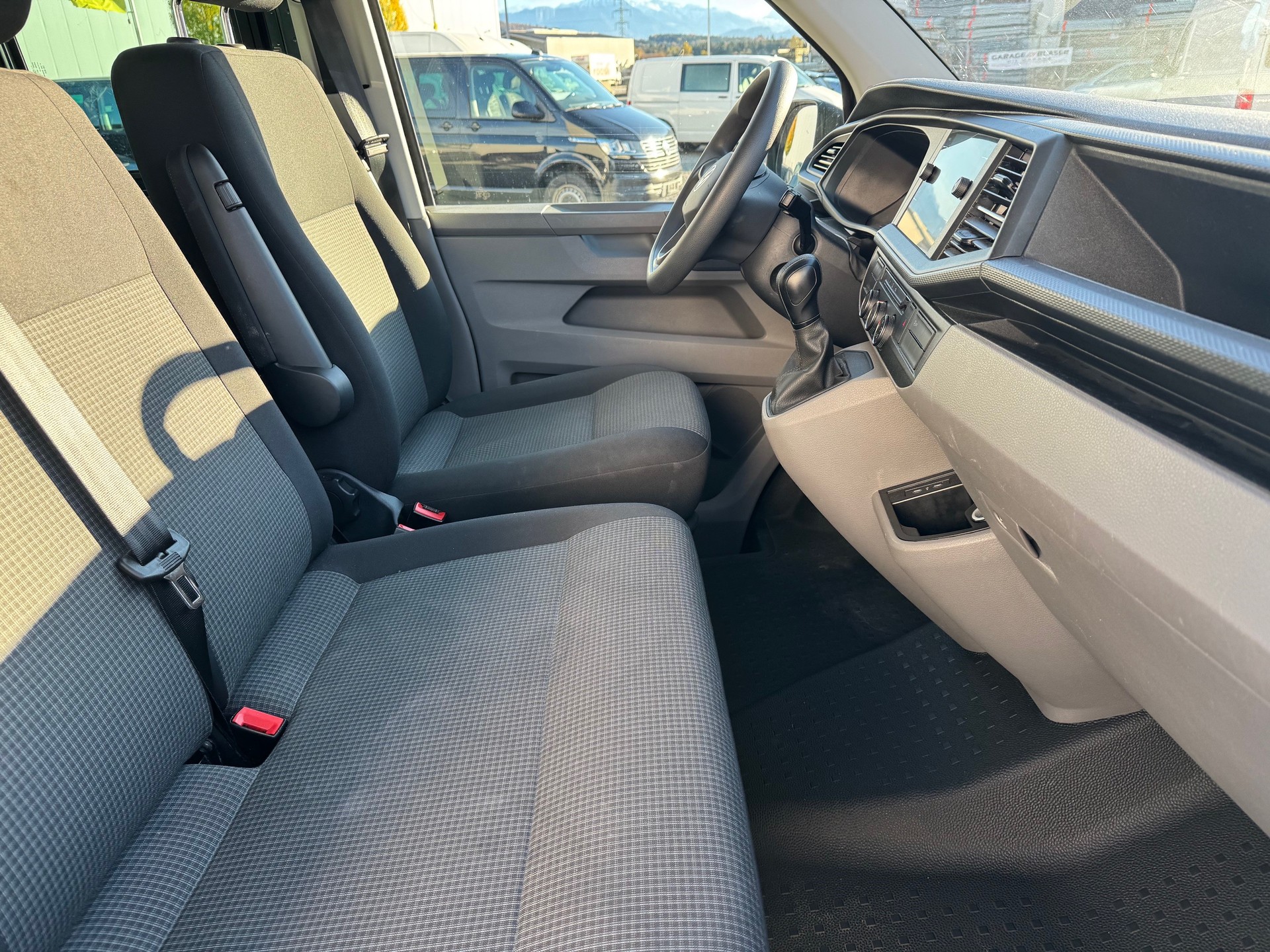 VW T6.1 2.0 TDI DSG-image-7