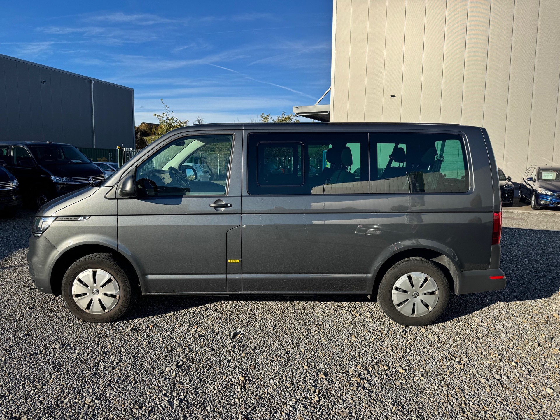 VW T6.1 2.0 TDI DSG-image-4