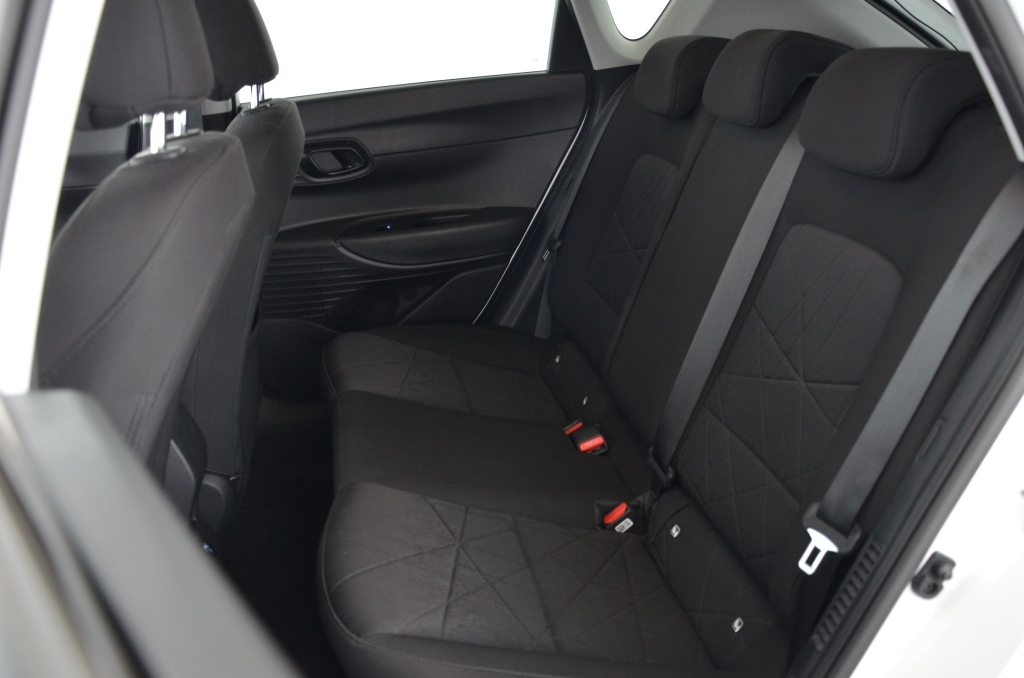 HYUNDAI Bayon 1.0 T-GDi 48V MH Amplia DCT-image-13