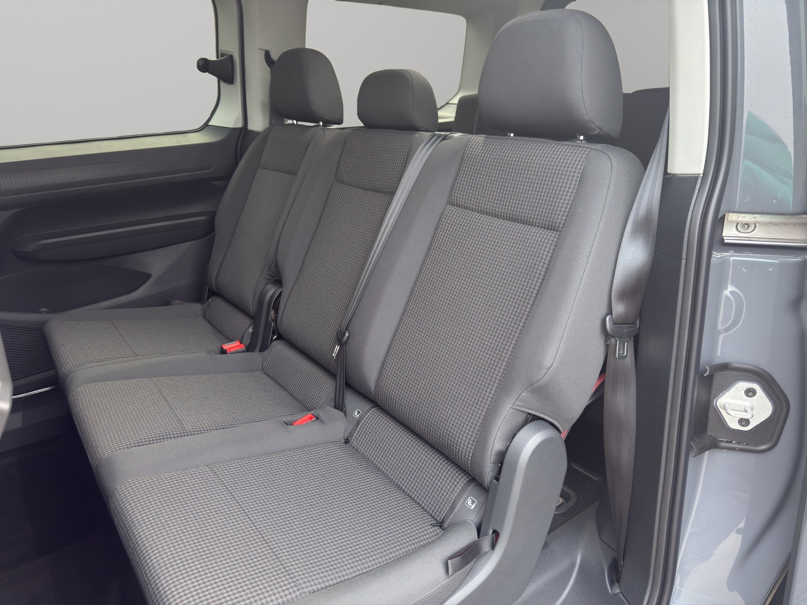 VW VW Caddy Liberty Maxi 2.0 TDI-image-8