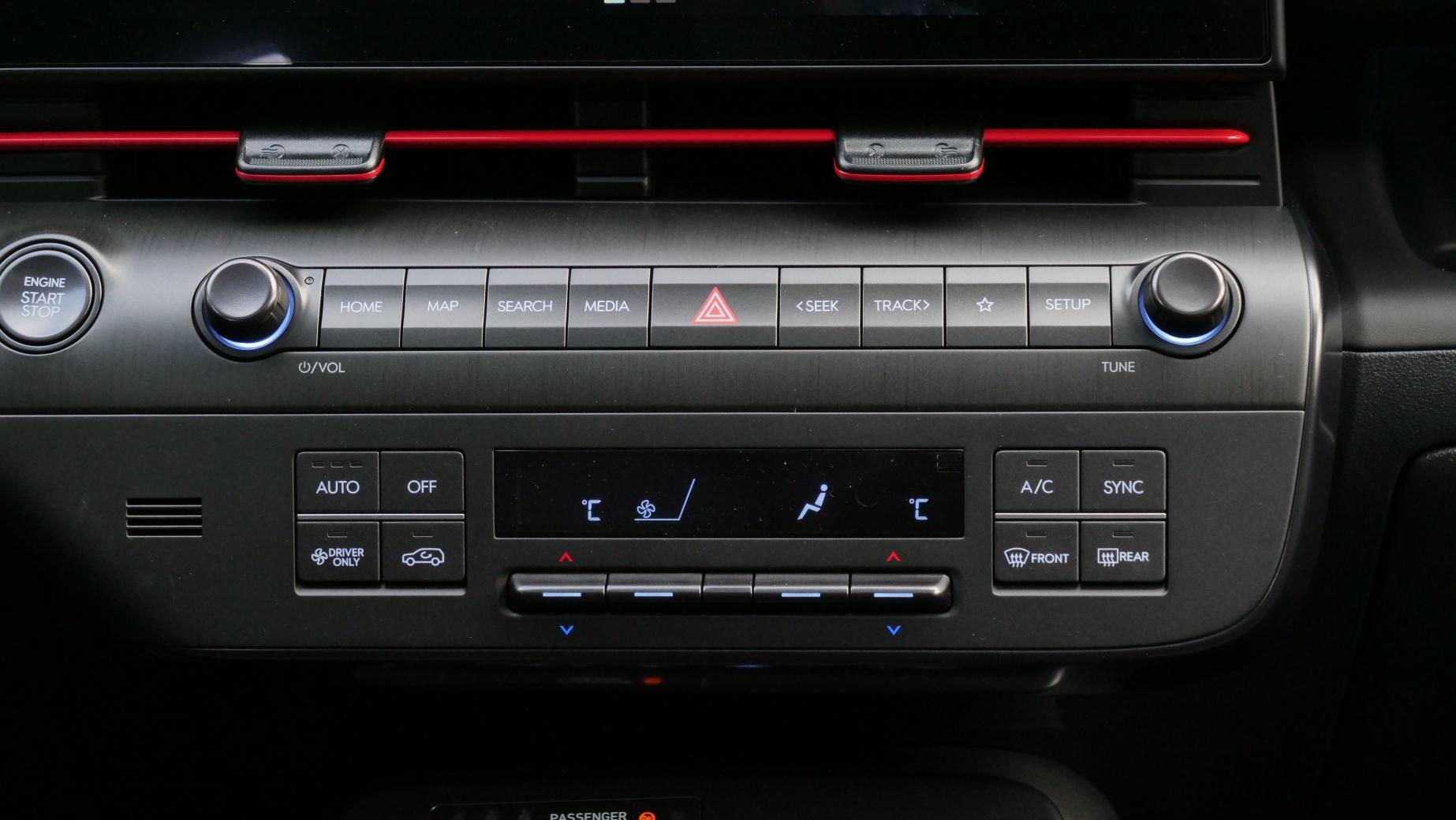 HYUNDAI Kona 1.6 GDi Hybrid N-Line-image-21