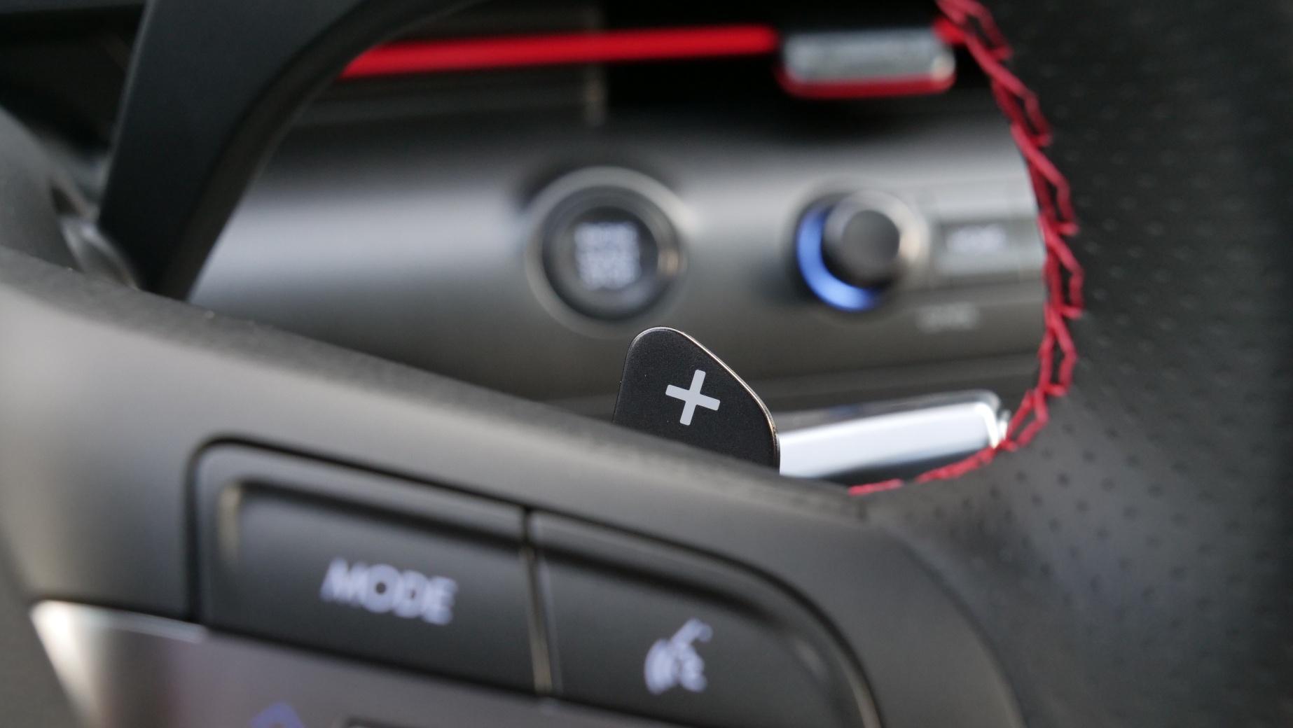 HYUNDAI Kona 1.6 GDi Hybrid N-Line-image-28