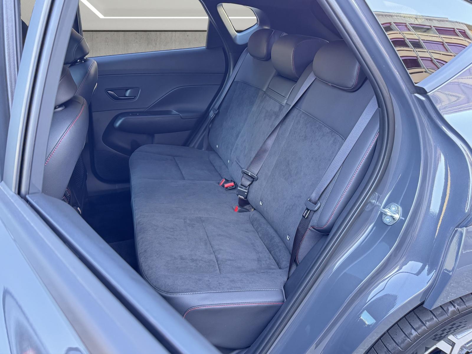 HYUNDAI Kona 1.6 GDi Hybrid N-Line-image-10