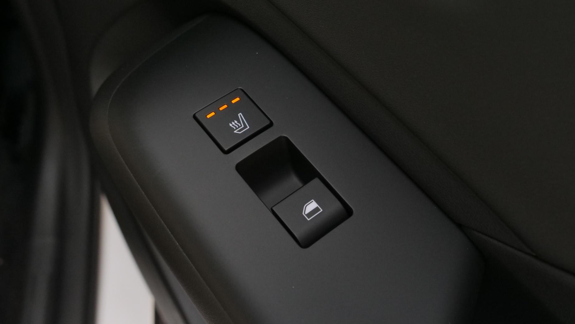 HYUNDAI Kona 1.6 GDi Hybrid N-Line-image-19