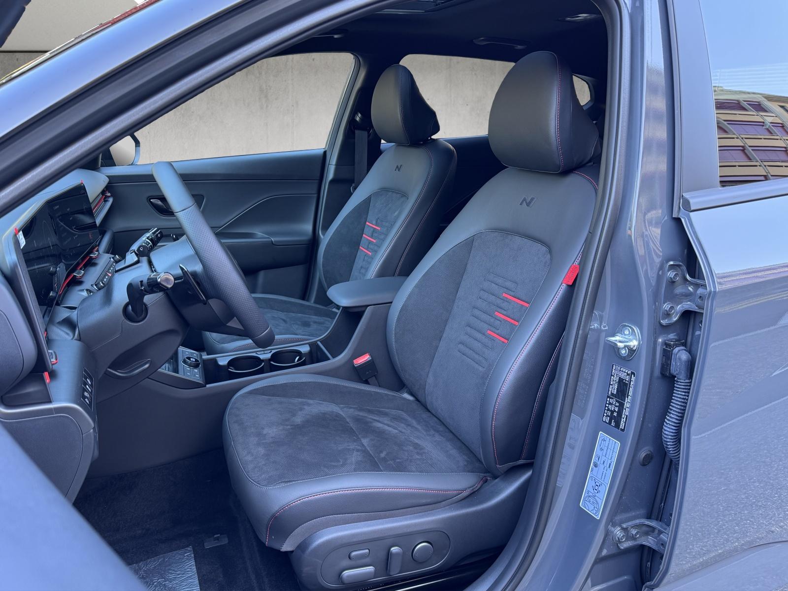 HYUNDAI Kona 1.6 GDi Hybrid N-Line-image-6