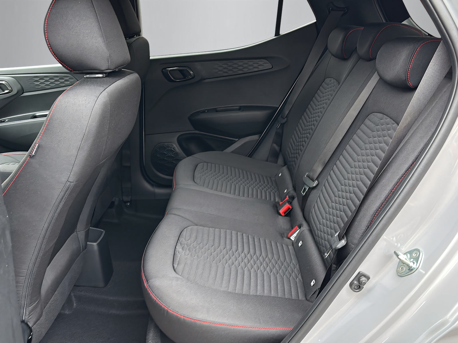 HYUNDAI i10 1.0 T-GDi N-Line-image-11