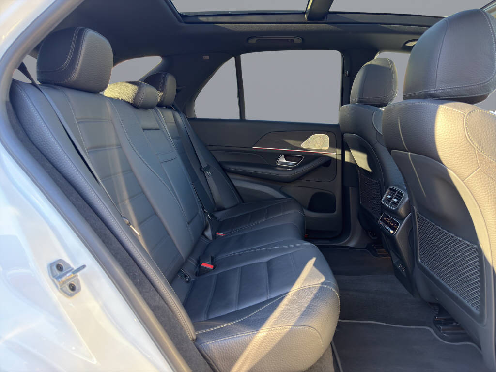 MERCEDES-BENZ GLE 300 d AMG Line 4matic-image-14